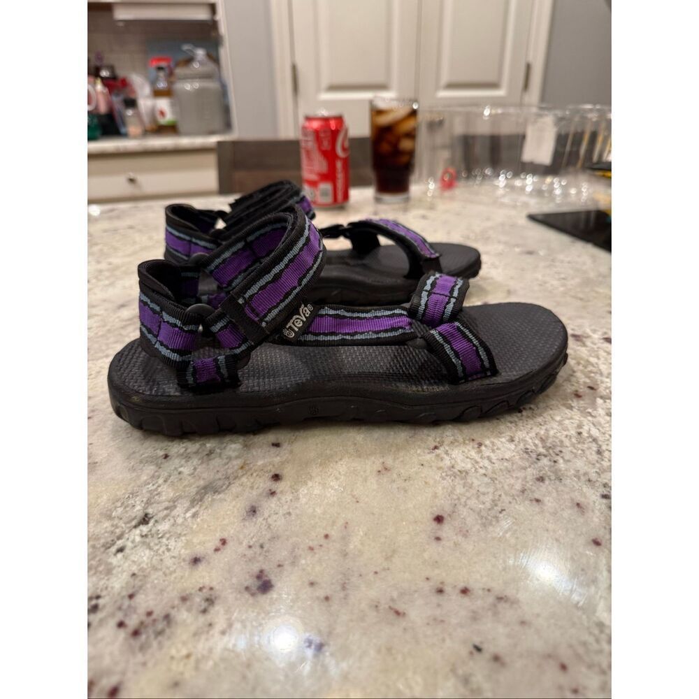 Teva Women's Black and Purple Strap Sandals